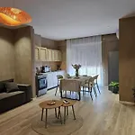Amber * دراس